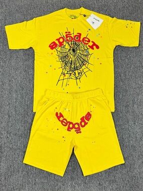 Yellow Sp5der Web Graphic Tee & Shorts Set